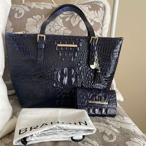 Melbourne Tote Bag Dark Navy Blue Leather, Matching Tri Fold Wallet, Dust bag